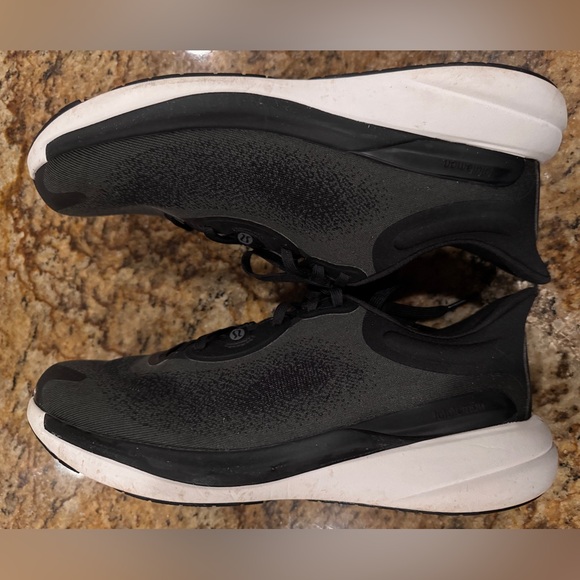 Lululemon women’s chargefeel 2 low workout shoe, size 9 - Picture 6 of 7